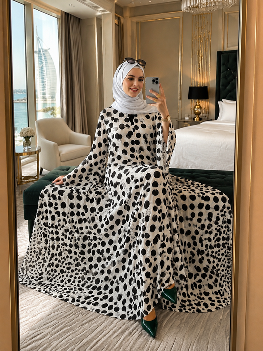 Printed Abaya - Black & White