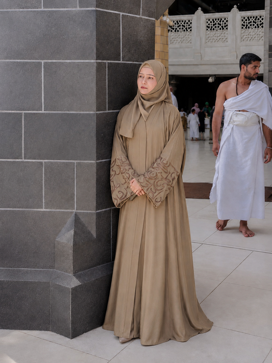 Calligraphy Abaya - Camel Golden