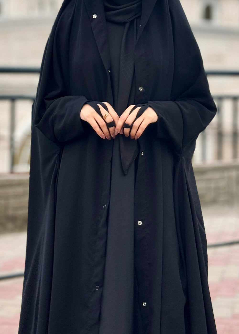 Irani Chadar with Sleeves - Buttons Black